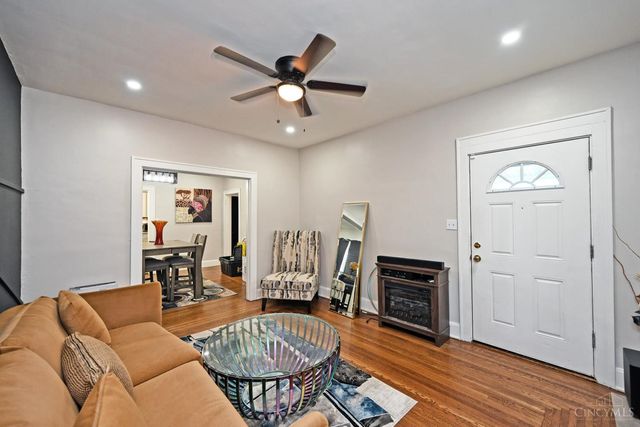 1407 Regent Avenue, Cincinnati, OH 45237