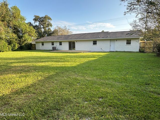 223 Felicity Street, Bay Saint Louis, MS 39520