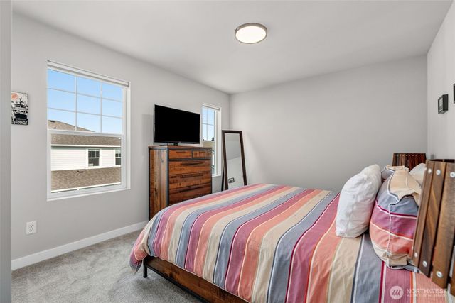 9812 6th Avenue SW, Seattle, WA 98106