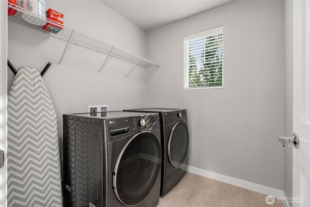9812 6th Avenue SW, Seattle, WA 98106