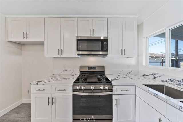 9971 Ilex Avenue, Pacoima, CA 91331