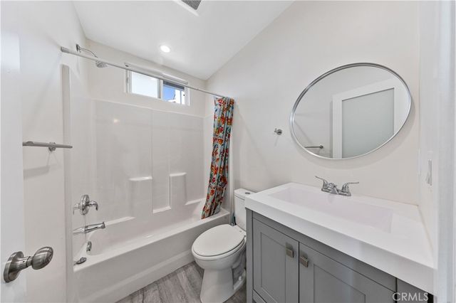 9971 Ilex Avenue, Pacoima, CA 91331