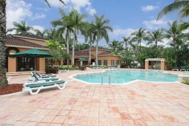 1265 Wildwood Lakes BLVD 201, Naples, FL 34104