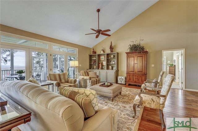 777 E 1st Street, Midway, GA 31320