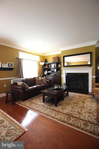 421 N GEORGE MASON DR, Arlington, VA 22203