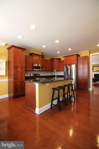 421 N GEORGE MASON DR, Arlington, VA 22203