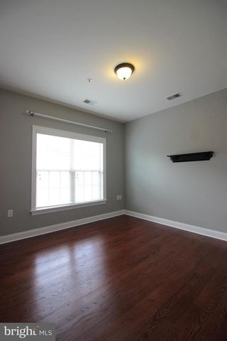 421 N GEORGE MASON DR, Arlington, VA 22203