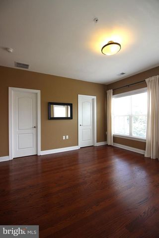 421 N GEORGE MASON DR, Arlington, VA 22203
