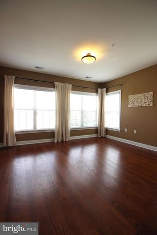 421 N GEORGE MASON DR, Arlington, VA 22203