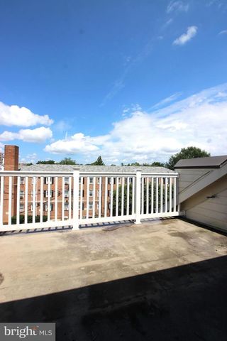 421 N GEORGE MASON DR, Arlington, VA 22203