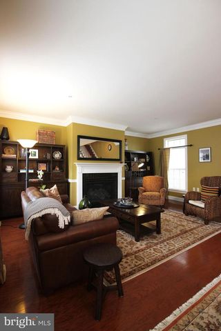 421 N GEORGE MASON DR, Arlington, VA 22203