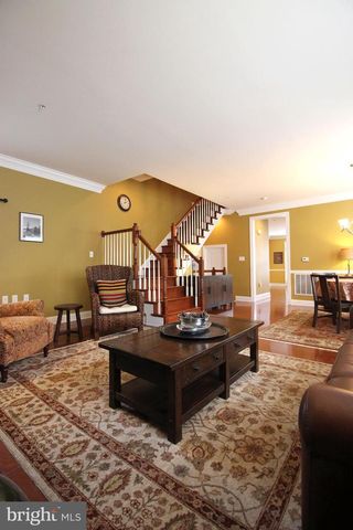 421 N GEORGE MASON DR, Arlington, VA 22203