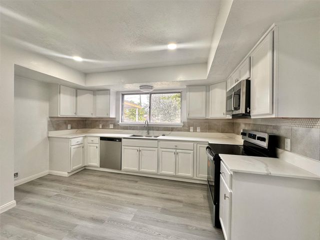16743 Lost Quail Drive, Houston, TX 77489