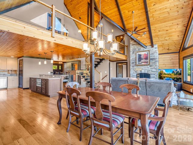 590 Boulder Ridge, Lake Lure, NC 28746