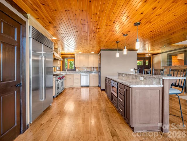 590 Boulder Ridge, Lake Lure, NC 28746