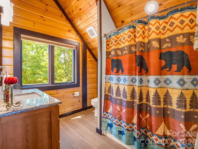 590 Boulder Ridge, Lake Lure, NC 28746