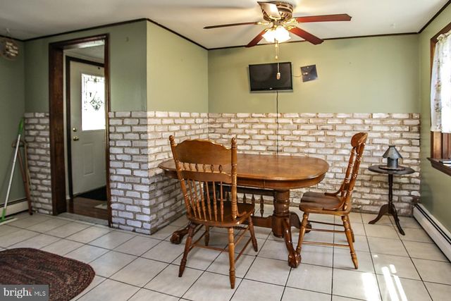104 FARVIEW AVE, Norristown, PA 19403