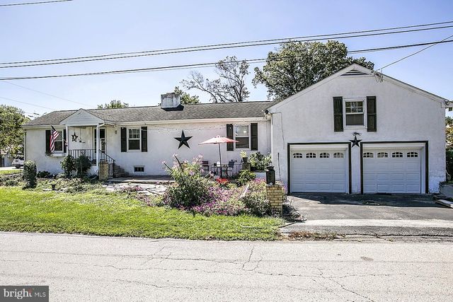 104 FARVIEW AVE, Norristown, PA 19403