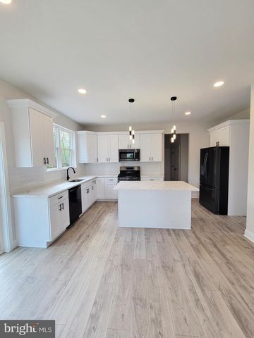 103 HEATHERWOOD DR, Vineland, NJ 08360