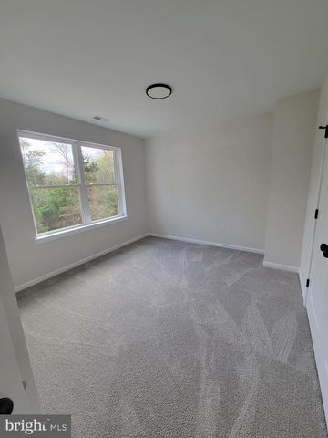 103 HEATHERWOOD DR, Vineland, NJ 08360