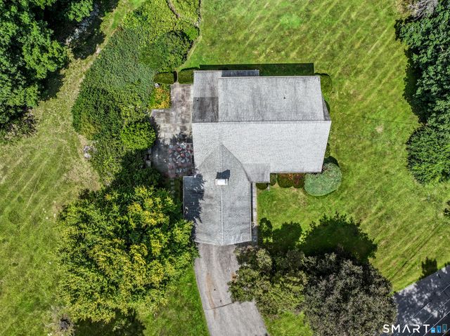 2 White Pine Drive, Brookfield, CT 06804
