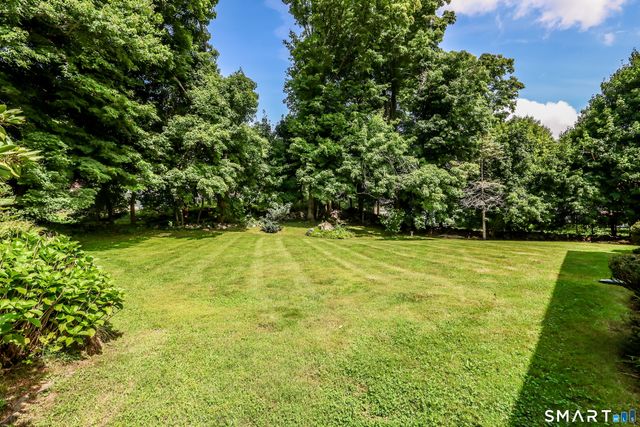 2 White Pine Drive, Brookfield, CT 06804