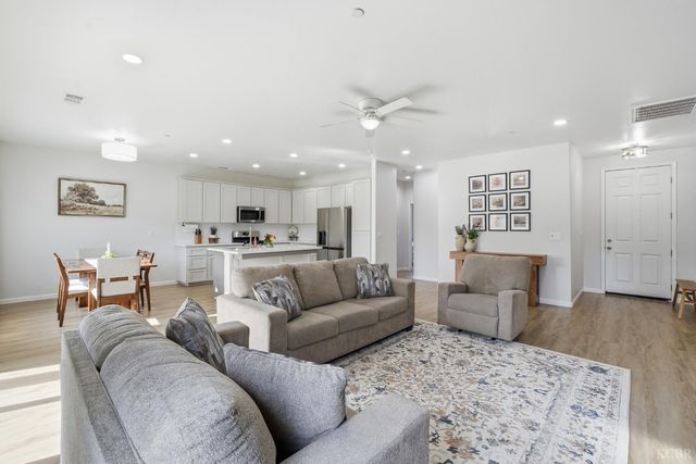 775 Kimball Lane, Hanford, CA 93230