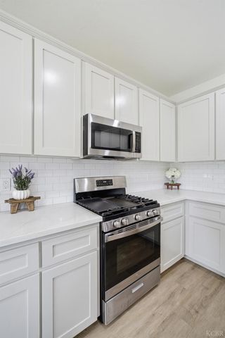 775 Kimball Lane, Hanford, CA 93230