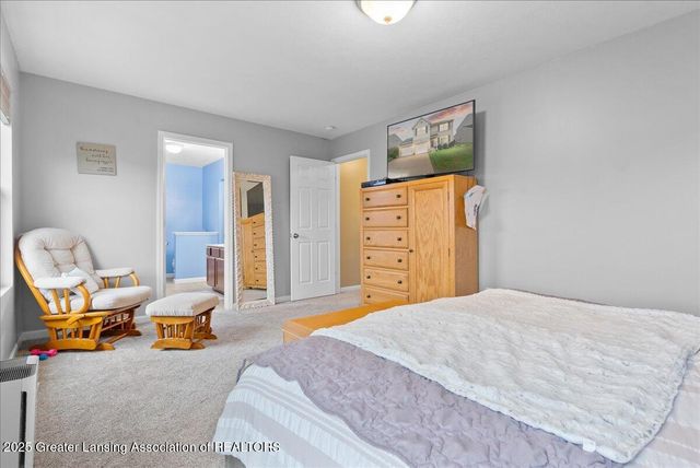 15080 Loxley Lane, Lansing, MI 48906