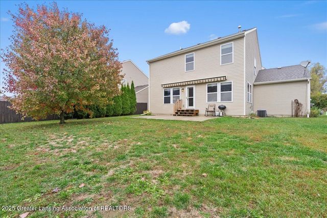 15080 Loxley Lane, Lansing, MI 48906