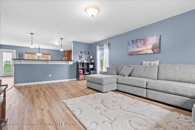 15080 Loxley Lane, Lansing, MI 48906