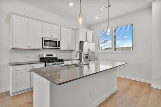1332 Mercantile Street, Richmond, TX 77406