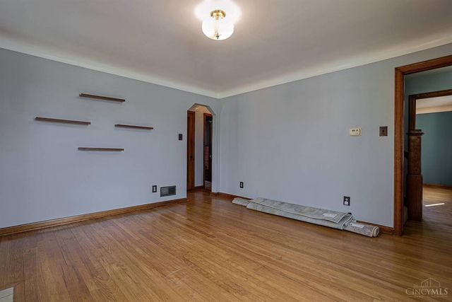 4228 Homelawn Avenue, Green Twp, OH 45211