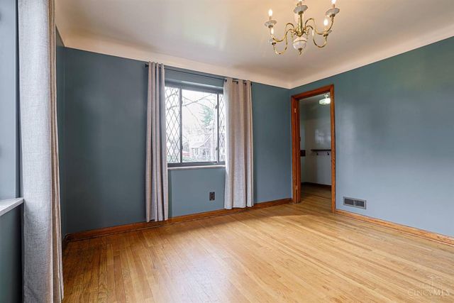 4228 Homelawn Avenue, Green Twp, OH 45211