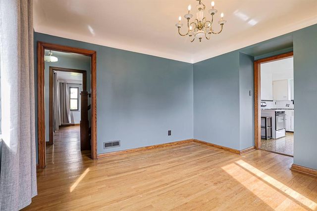 4228 Homelawn Avenue, Green Twp, OH 45211