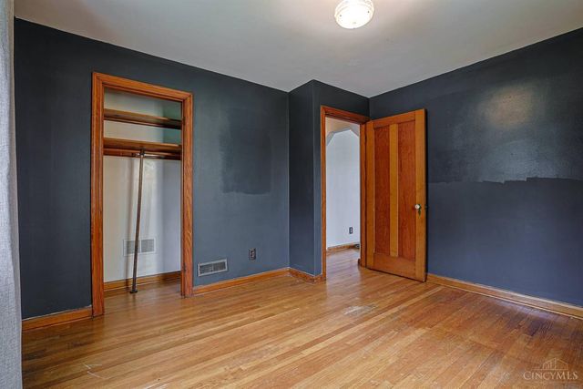 4228 Homelawn Avenue, Green Twp, OH 45211