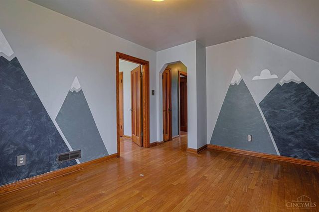 4228 Homelawn Avenue, Green Twp, OH 45211