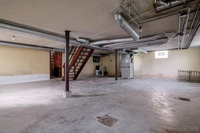 4228 Homelawn Avenue, Green Twp, OH 45211