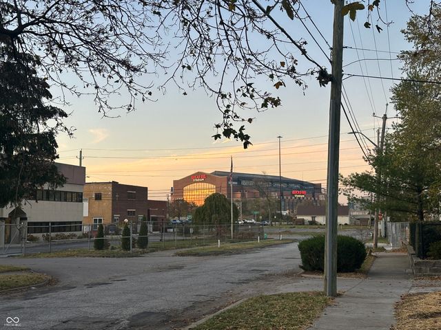 110 Wisconsin Street, Indianapolis, IN 46225