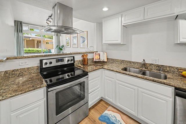 3050 Rue D'Orleans 101, San Diego, CA 92110