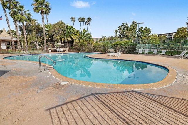 3050 Rue D'Orleans 101, San Diego, CA 92110