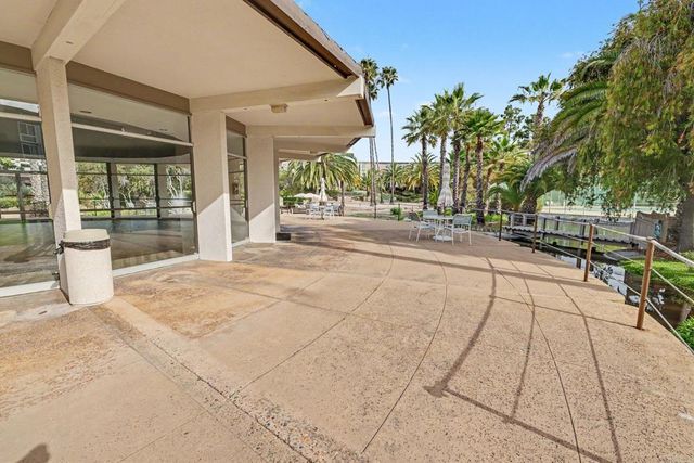 3050 Rue D'Orleans 101, San Diego, CA 92110