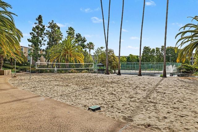 3050 Rue D'Orleans 101, San Diego, CA 92110
