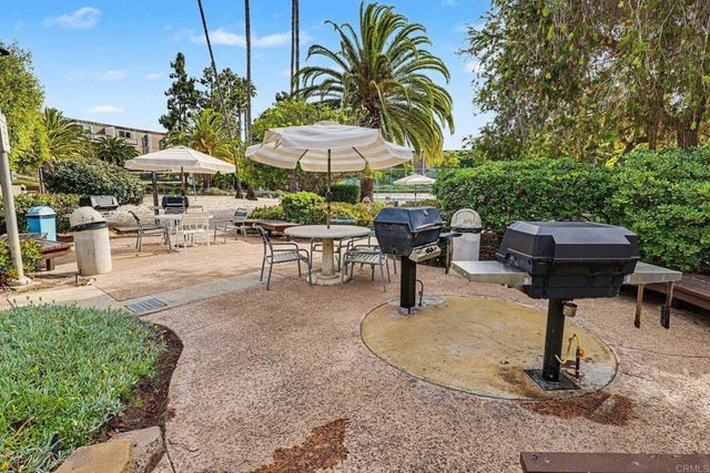 3050 Rue D'Orleans 101, San Diego, CA 92110