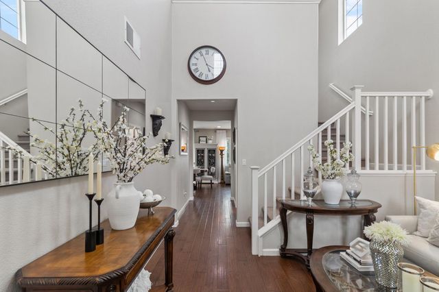 9848 Porto Bay Dr, Elk Grove, CA 95757