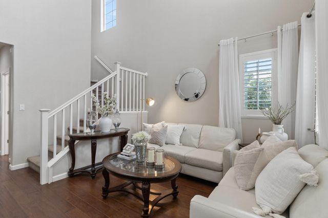 9848 Porto Bay Dr, Elk Grove, CA 95757