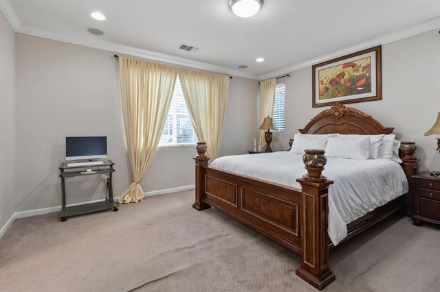 9848 Porto Bay Dr, Elk Grove, CA 95757