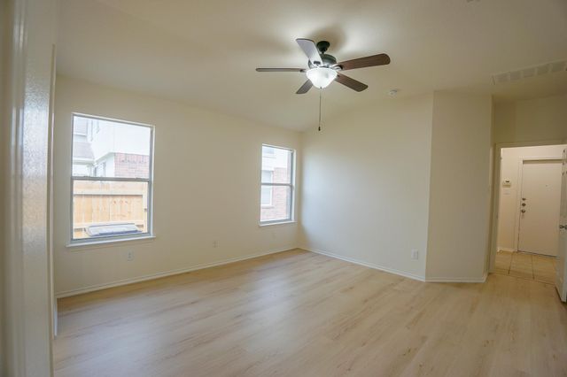 1520 Darjeeling DR, Pflugerville, TX 78660