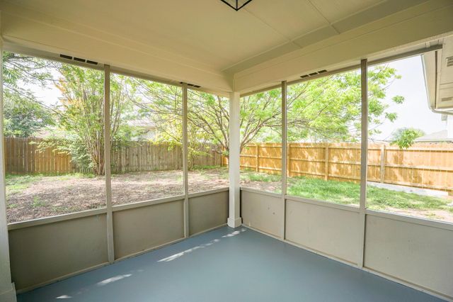 1520 Darjeeling DR, Pflugerville, TX 78660