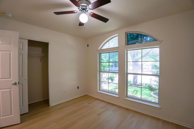 1520 Darjeeling DR, Pflugerville, TX 78660